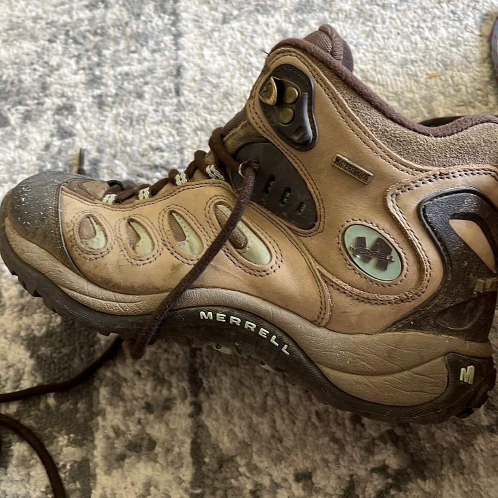Women’s Size 9.5 Merrell Hiking Boots - Waterproof